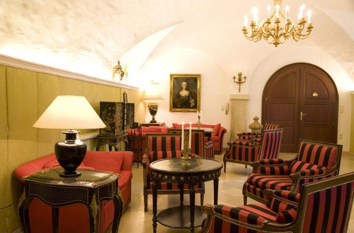 Schlosshotel Obermayerhofen Sebersdorf Esterno foto
